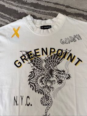 NWOT White Graphic Dragon T-Shirt by 18 Centimeters